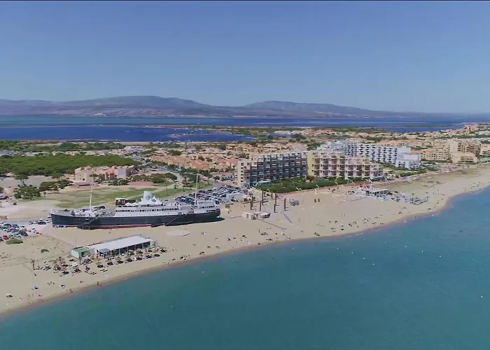 Appartement En Residence Avec Piscine Proche Mer
